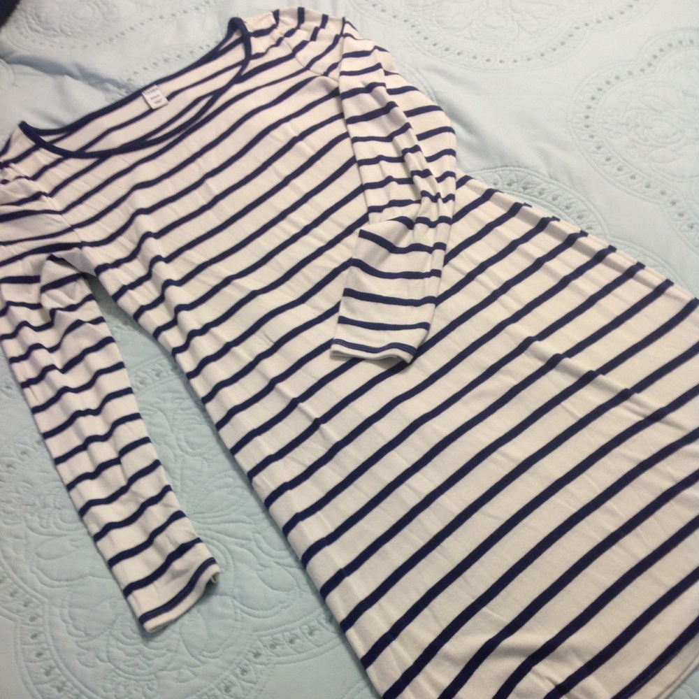 Old Navy - long sleeve stripe dress